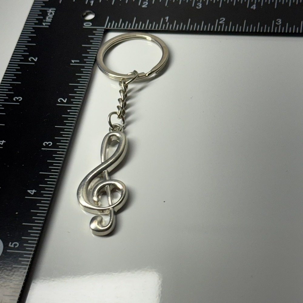 Silver Tone Treble Clef Music Note Keychain Key Ring Holder Accessory